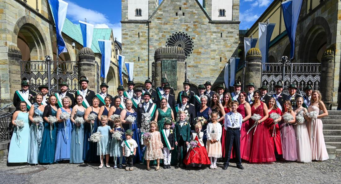 Königspaar, Hofstaat und Schützenfamilie der Bruderschaft